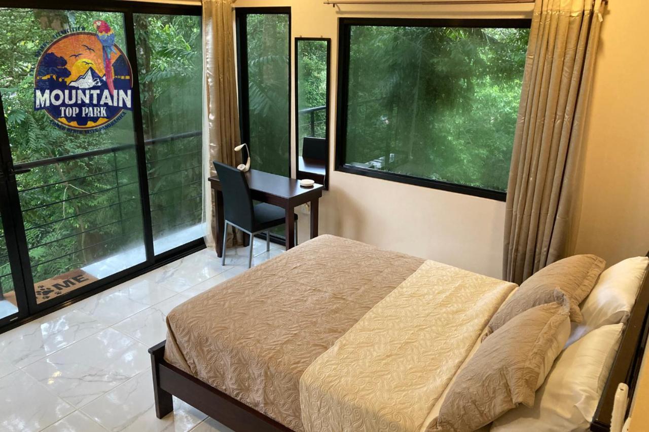 Mountain Top Park Hotel 케포스 외부 사진