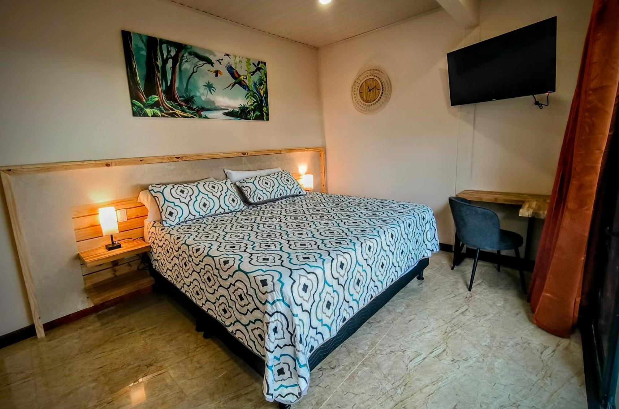 Mountain Top Park Hotel 케포스 외부 사진